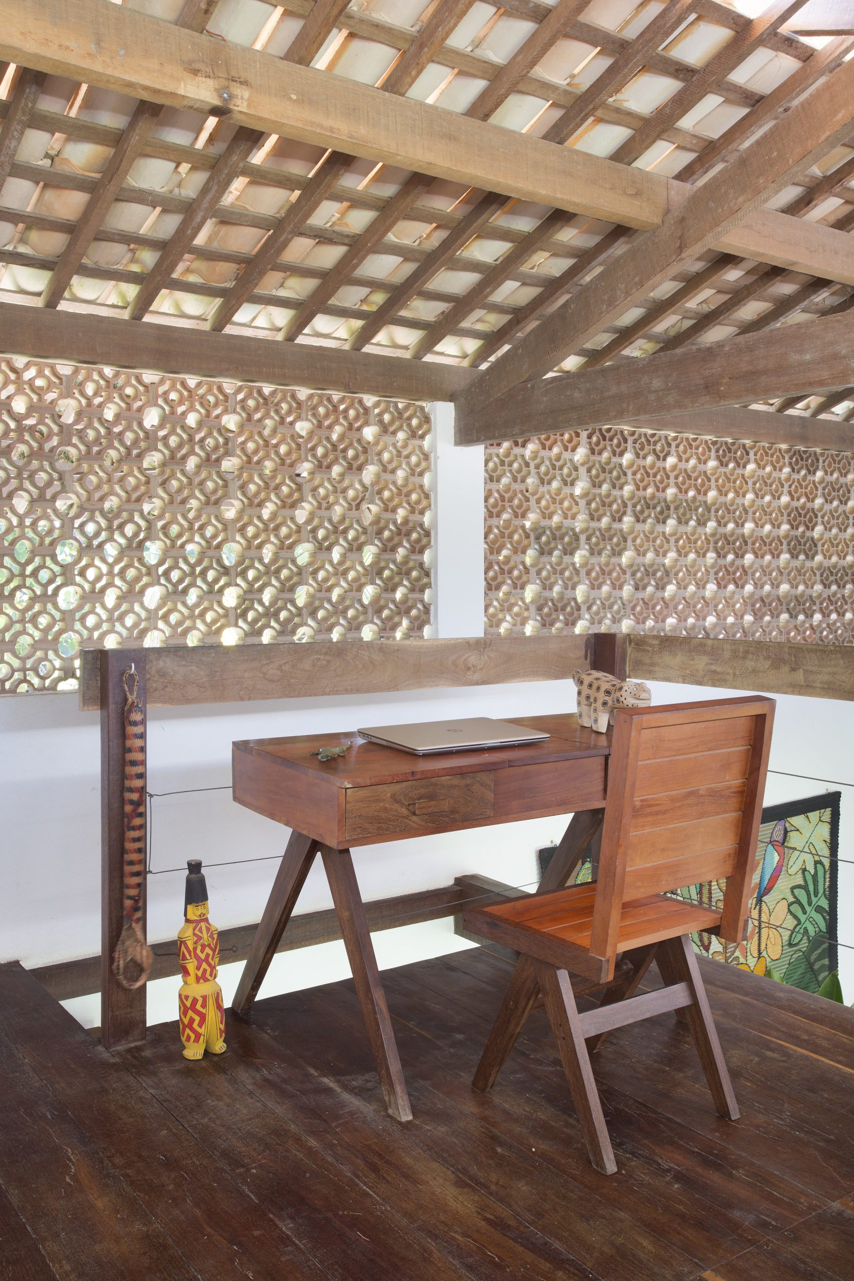 Desk detail in Casa Patacho Project